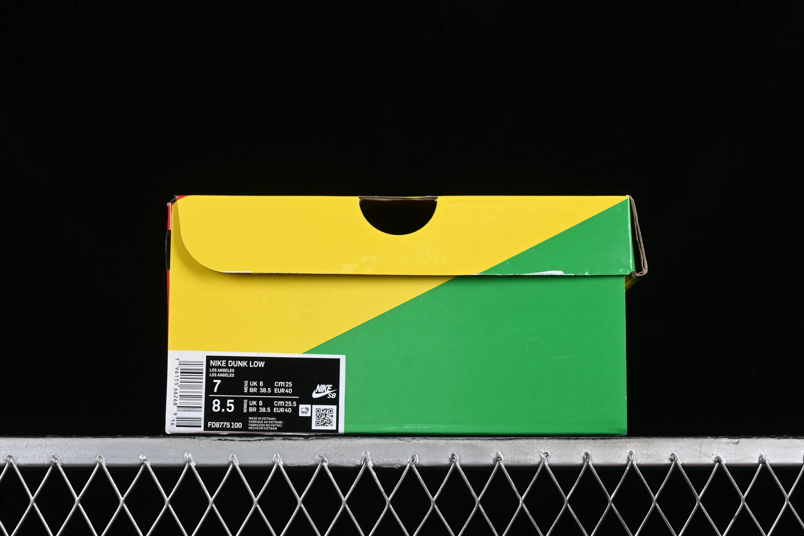 All categories Nk SB Dunk Series Nk SB Dunk Low low-top sneakers HUF x Nk SB Dunk Low NYC San Francisco joint model SB low-top sports and leisure sneakers FD8775-100